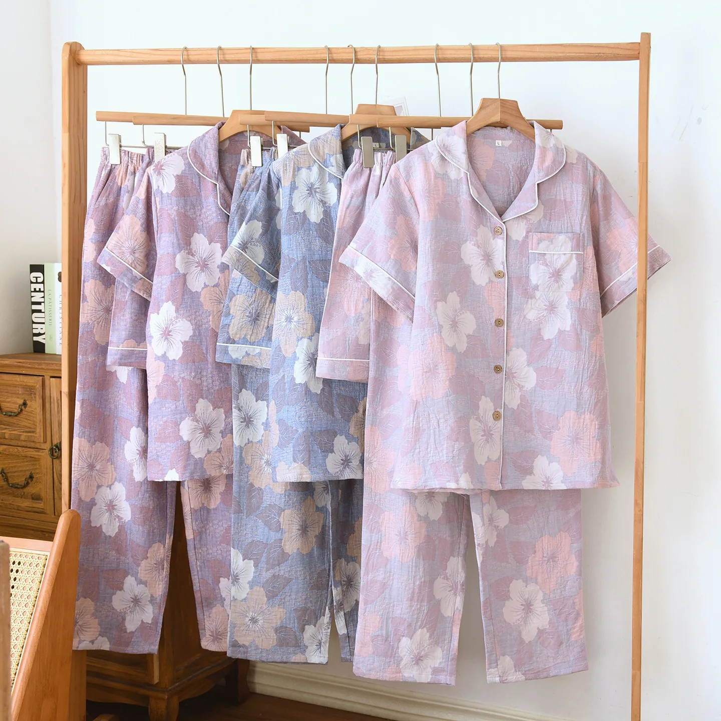 

Новый комплект женской пижамы с коротким рукавом для дома, 3 предмета, из чистого хлопка, с цветочным принтом, ночная одежда.