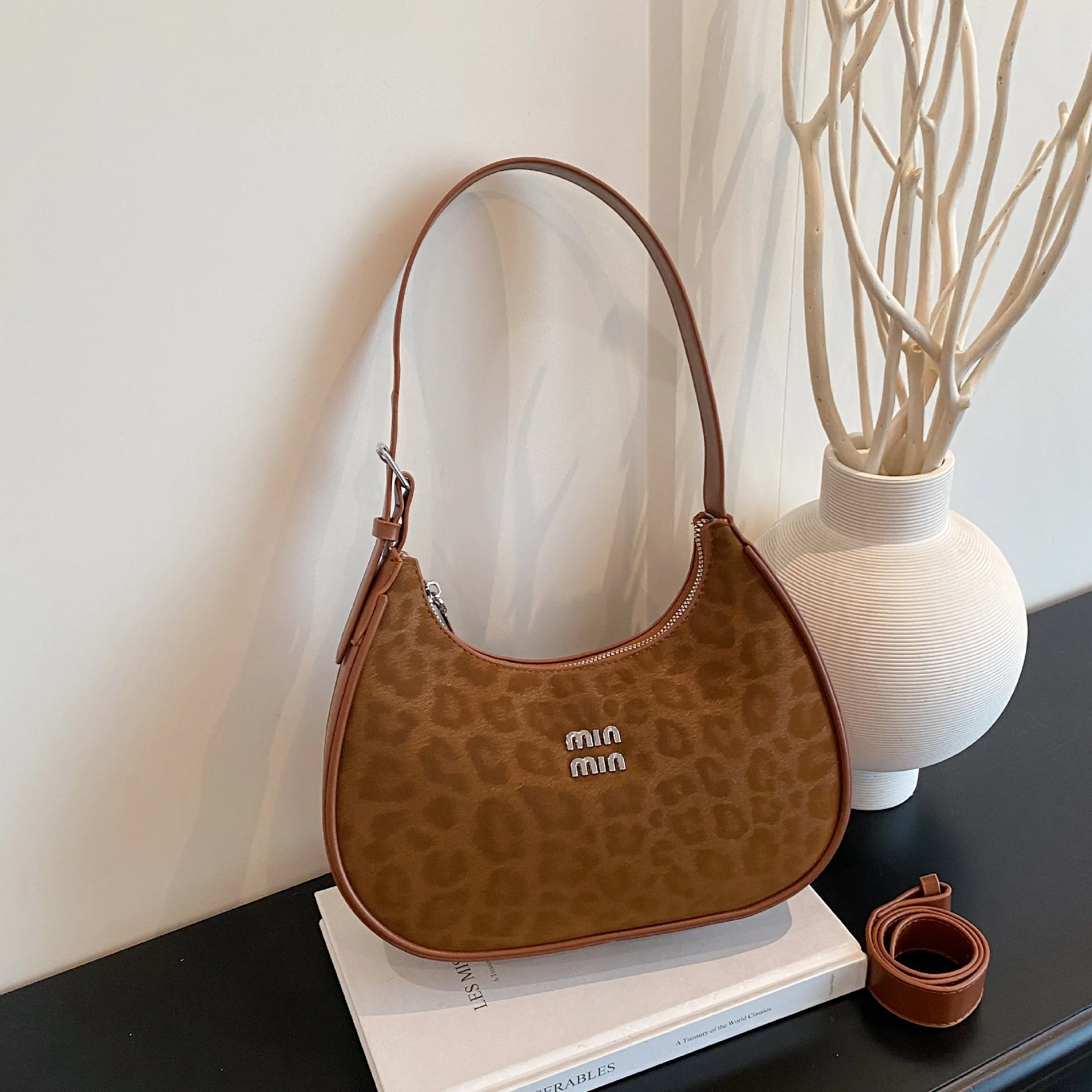 

2025 Stylish Tote Bag for Women, Genuine Leather Multi-way Shoulder Crossbody Purse, Chic Color-Block Design Tote Bags for Women