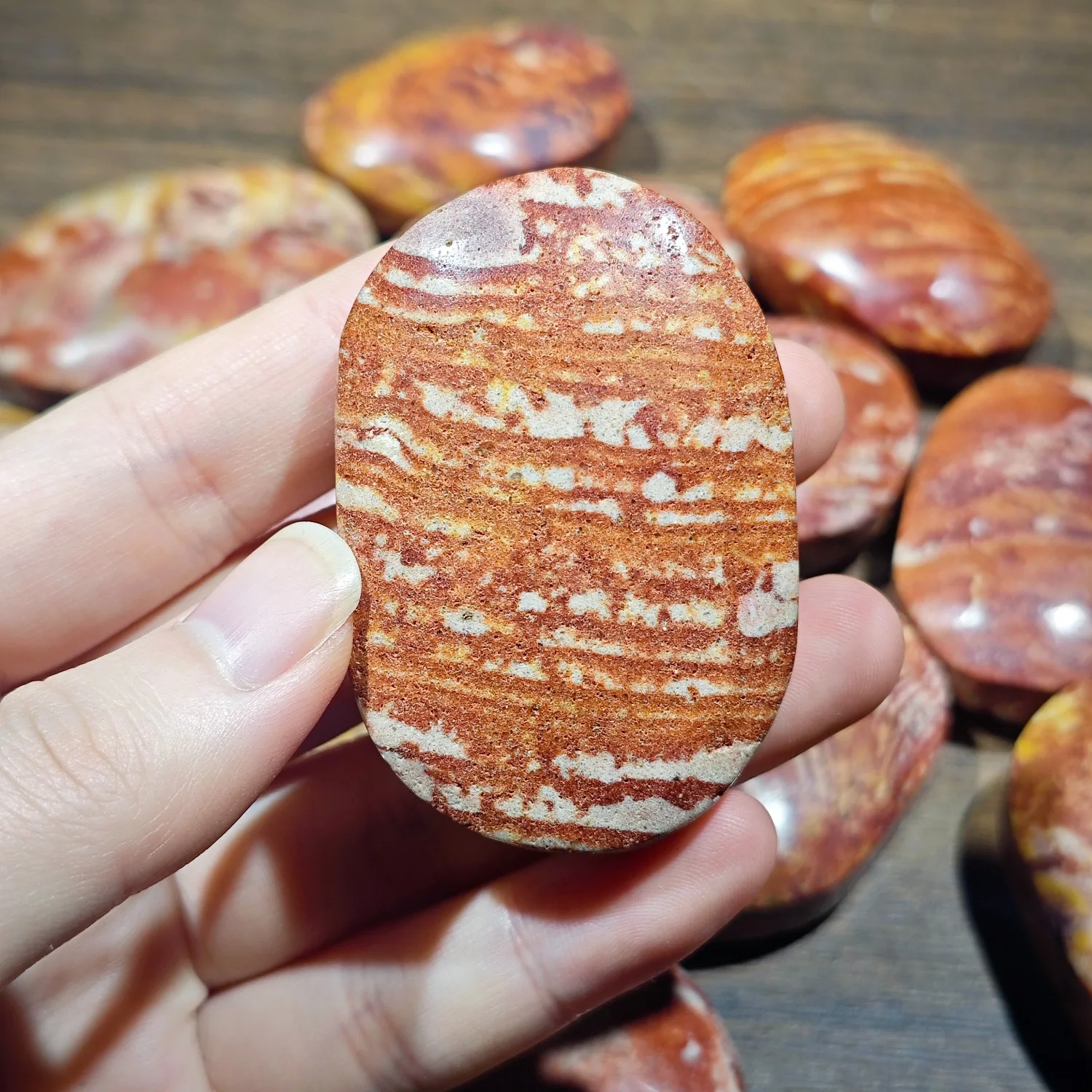 Natural Mookaite Jasper Palm Stone Australian Wood Grain Pattern Polished Pocket Stone Healing Crystal Chakra Home Decor Gift