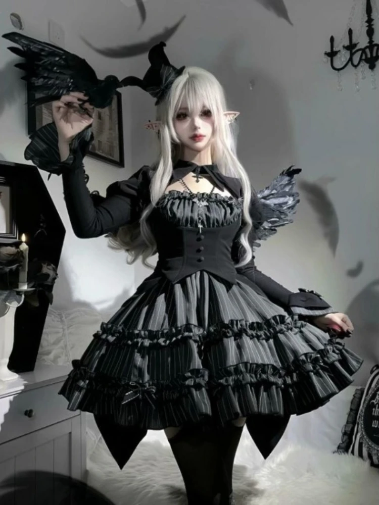 

Темные женские топы из двух предметов в полоску с вырезами в стиле Лолиты + эстетические юбки-тортики с высокой талией Y2k, новый женский костюм 2025 г.