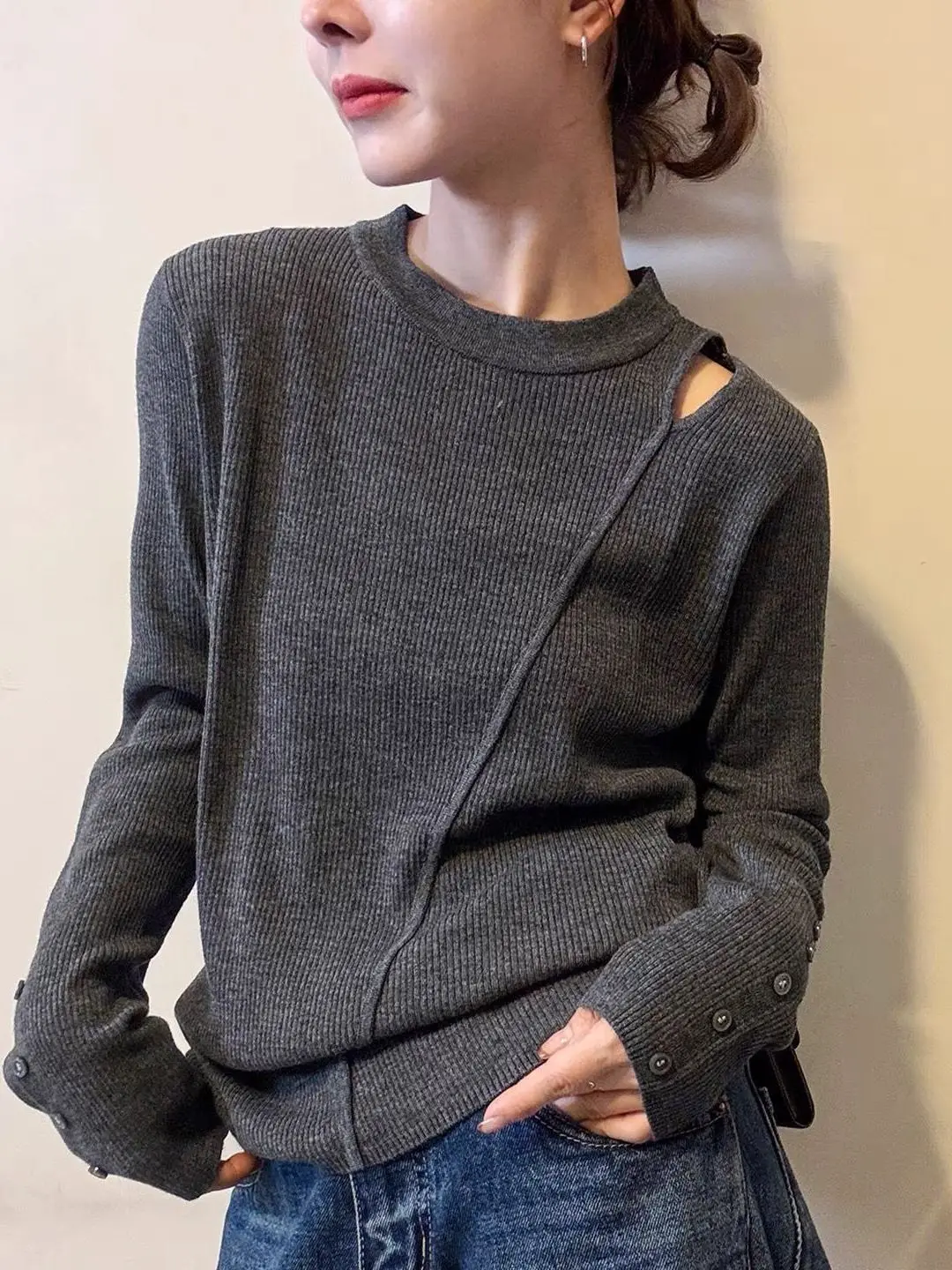 

Slimming Knitted Woolen Base irt Women's Hollow Sve Buttoned Fine Knitwear Loose Fit Mid-Term Winter Faion Korean Sle