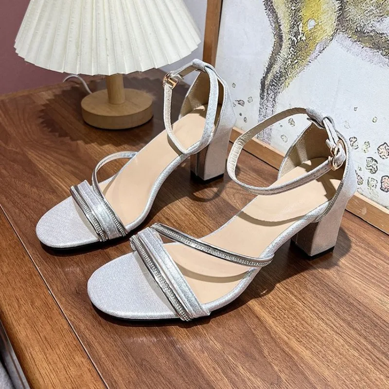 صنادل بكعب سميك للنساء أحذية عالية الكعب امرأة 2025 جولة تو حجر الراين الصيف المرأة كعب الصنادل حجم 35-42 #3