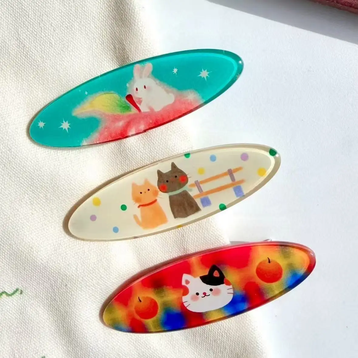 INS Hasen- und Katzen-Haarspangen-Set für Frauen Niedliche Cartoon-Acryl-Haarklammern mit Bunten Drucken Haarschmuck