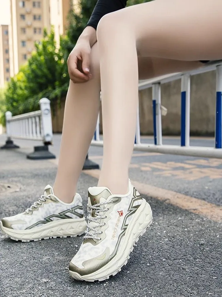 새로운 클래식 스타일 고품질 유니섹스 아웃도어 워킹 슈즈 통기성 워킹 슈즈 전문 다기능 하이킹 부츠