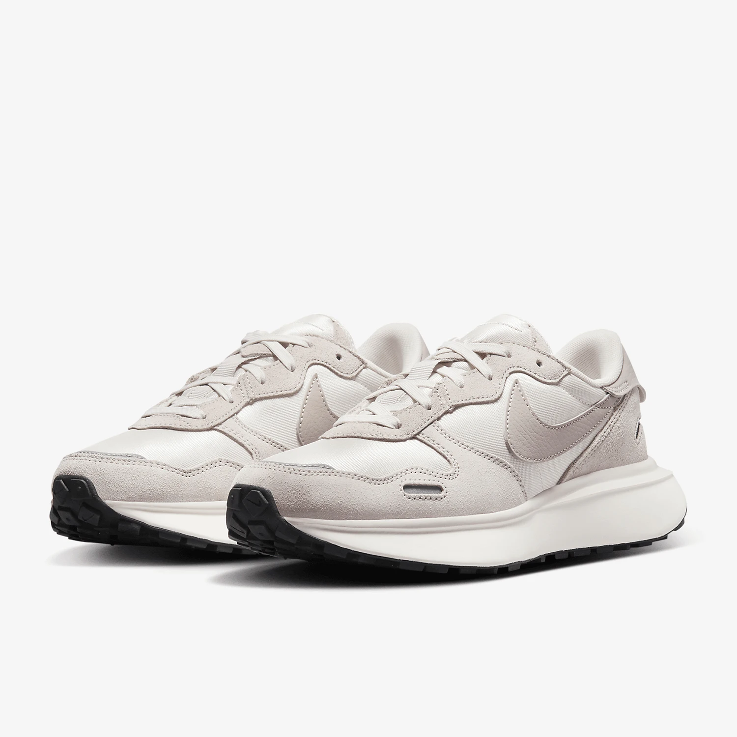

Женские прочные спортивные туфли Nike Phoenix Waffle на толстой подошве FD2196-004
