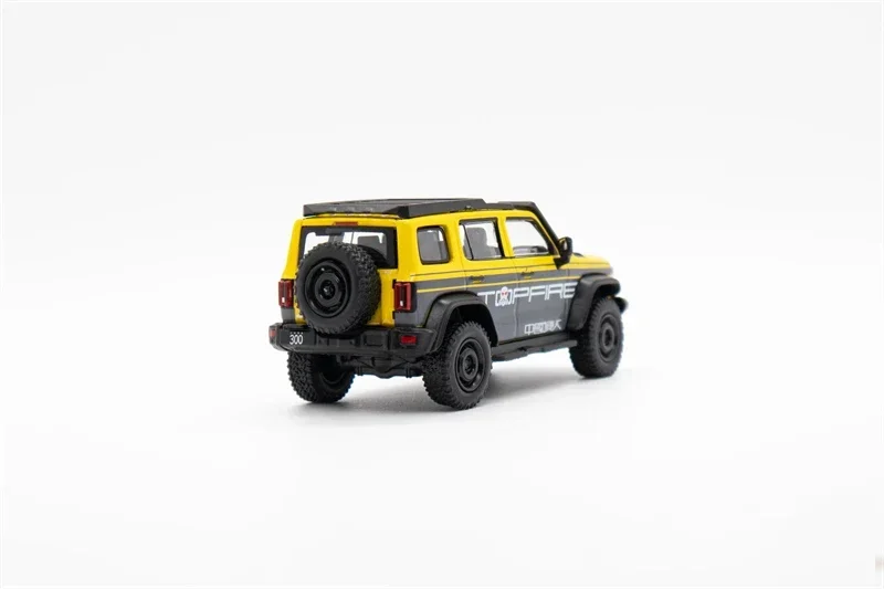 XCarToys 1:64 Great Wall Tank 300 Cavalaria 02 amarelo cinza / preto Diecast Model Car