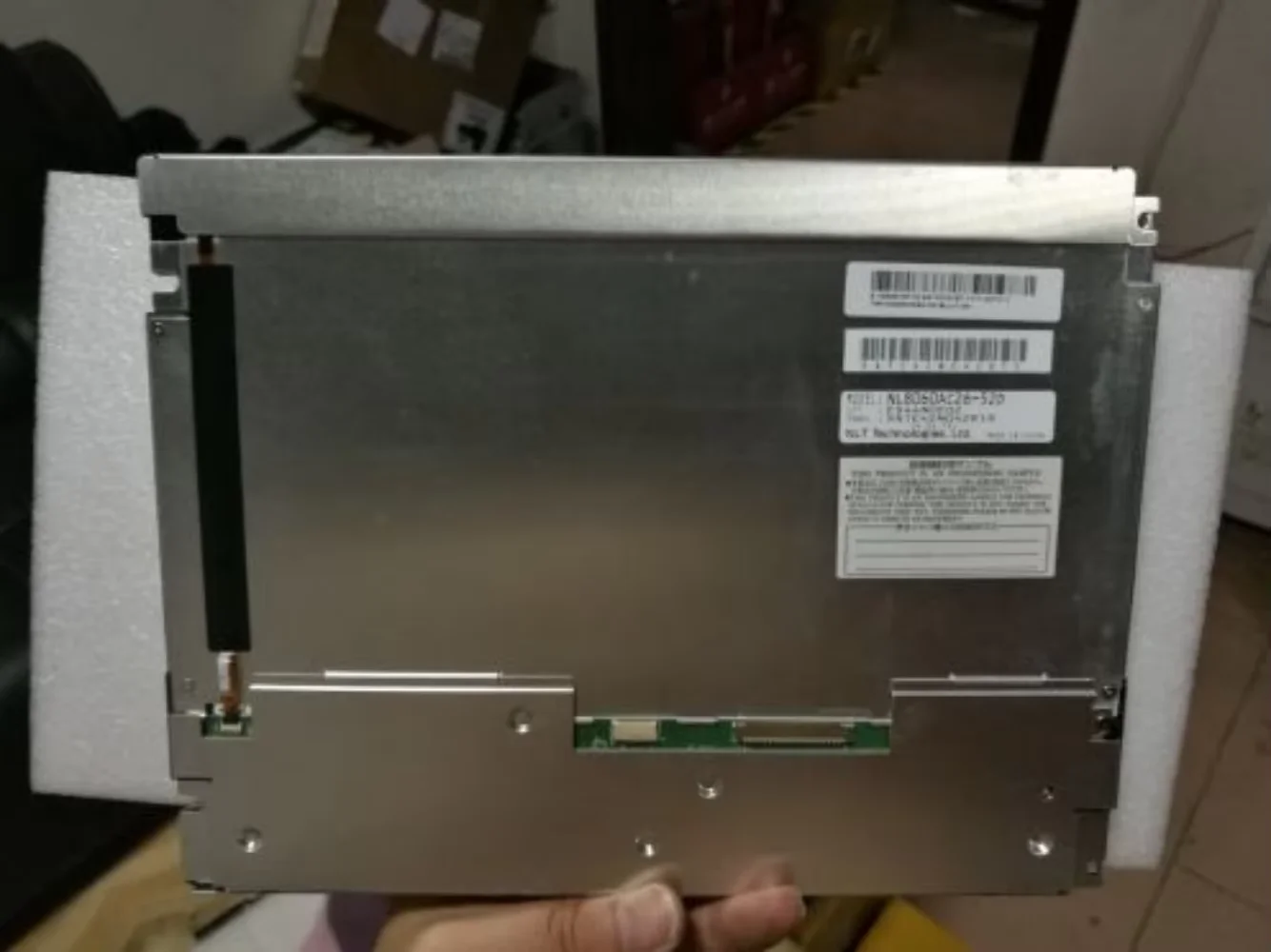 

Новый оригинальный промышленный ЖК-дисплей NL8060AC26-52D, 10,4 дюйма