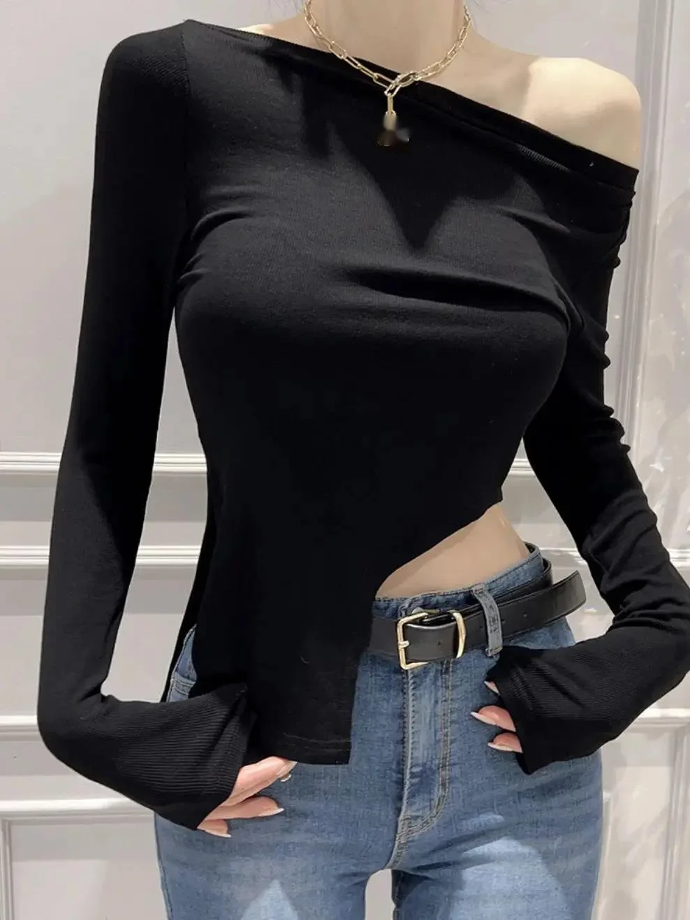 2024 Autumn/winter Korean Version New Slanted Collar Off Shoulder Long Sleeve Pullover Women Irregular Exposed Waist Top 8TRG