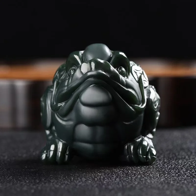 Natural Hetian Jade Handheld curio three-dimensional Hand Carved Production Golden Toad  Pendant  Delicate Fine Jewelry Add cert