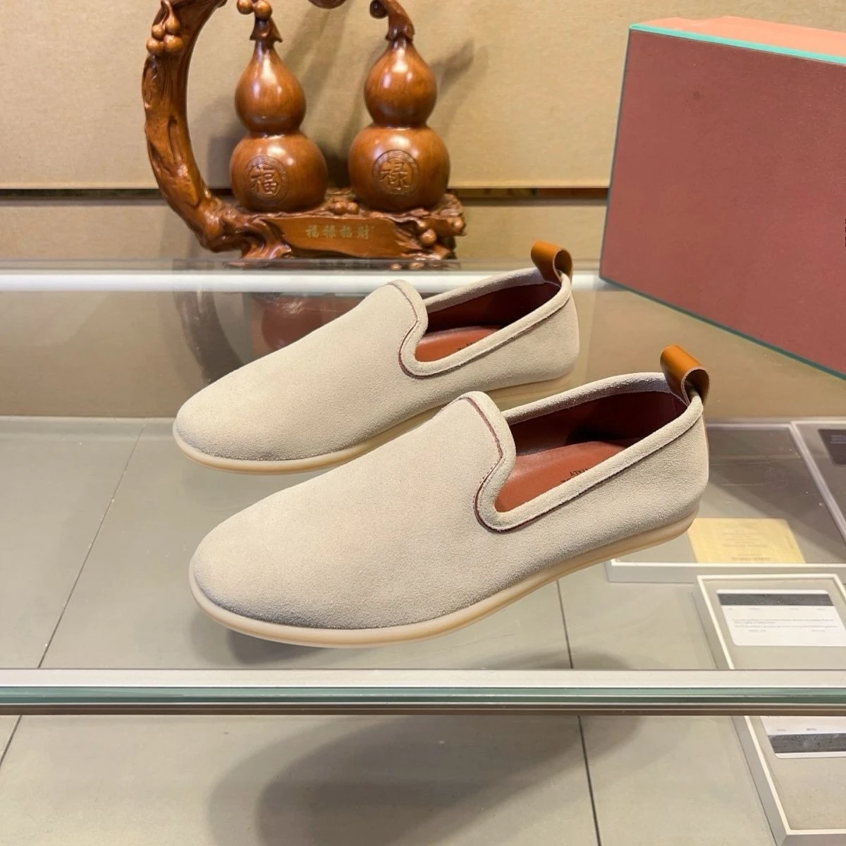 

26SS New Summer New Luxury Suede Slip On Loafers Lazy Mens Casual Shoes