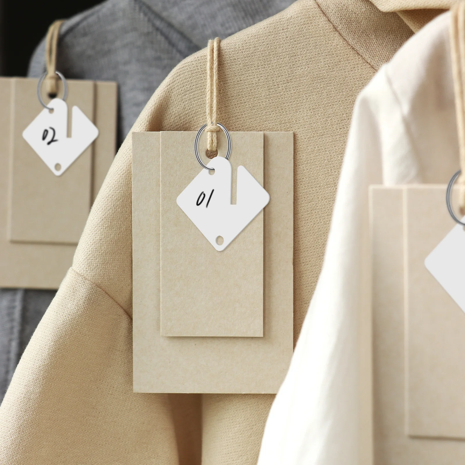 60 قطعة علامات مفاتيح أكريليك فارغة ملصقات تحديد المفاتيح مع حلقات مقسمة لملحقات سلسلة المفاتيح ذاتية الصنع للمنزل والمكتب والمدرسة