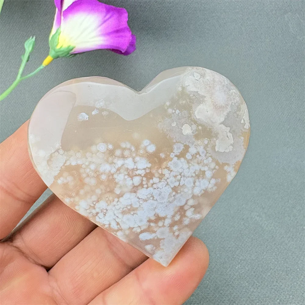 Natural pink amethyst, cherry blossom agate, heart-shaped – ideal for blessings, as a gift of love, or for home decoration.