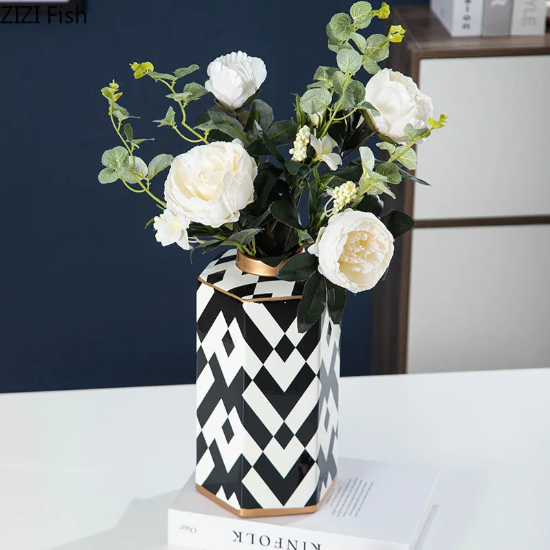

Home Decoration Modern Geometric Black and White Striped Storage Jar Household Ceramic Candy Sealed Jar Vase Sundries Container