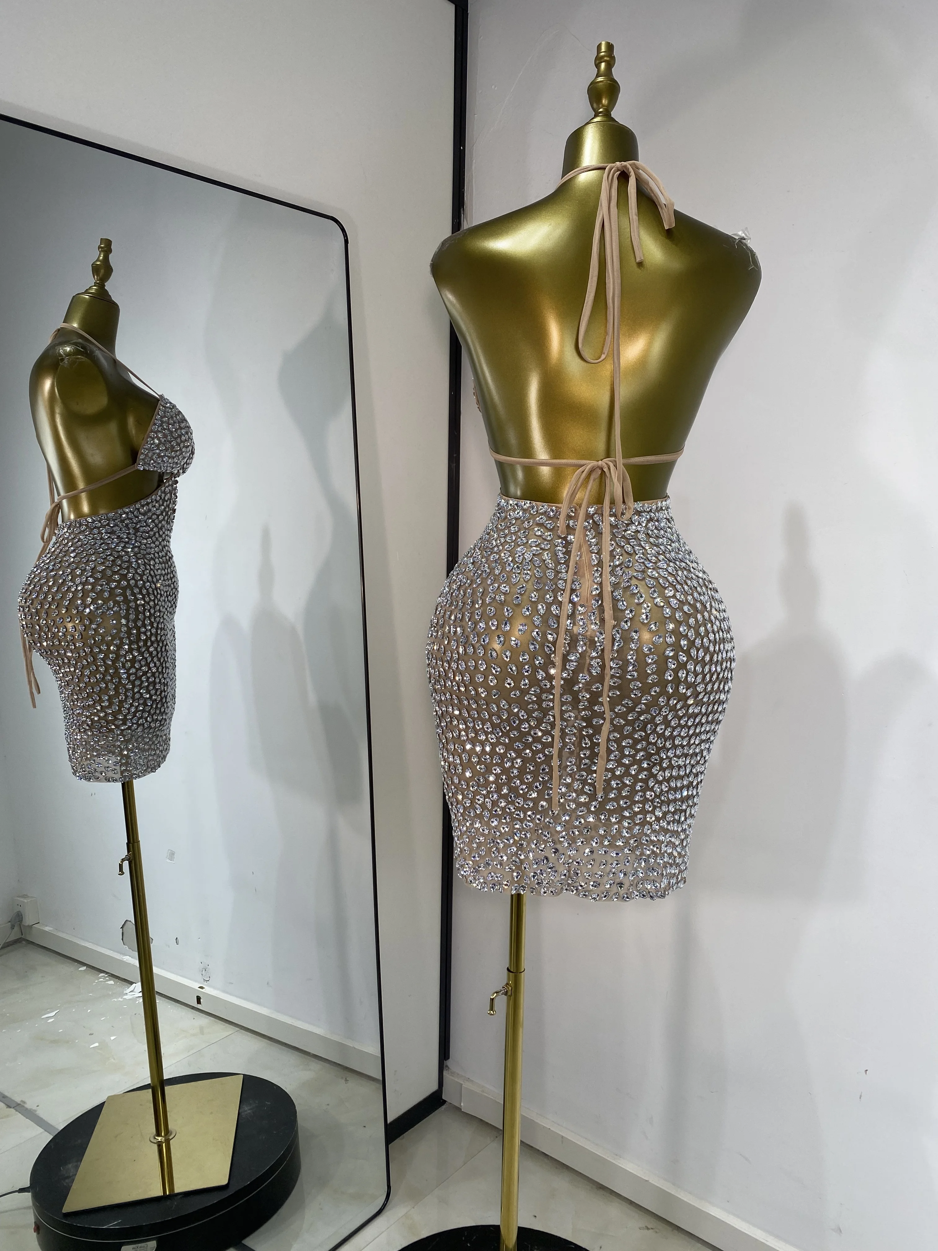 Vestido corpiño de malla con cristales para mujer, minivestido Sexy recortado con espalda descubierta, transparente, para fiesta y Club nocturno, disfraces de escenario