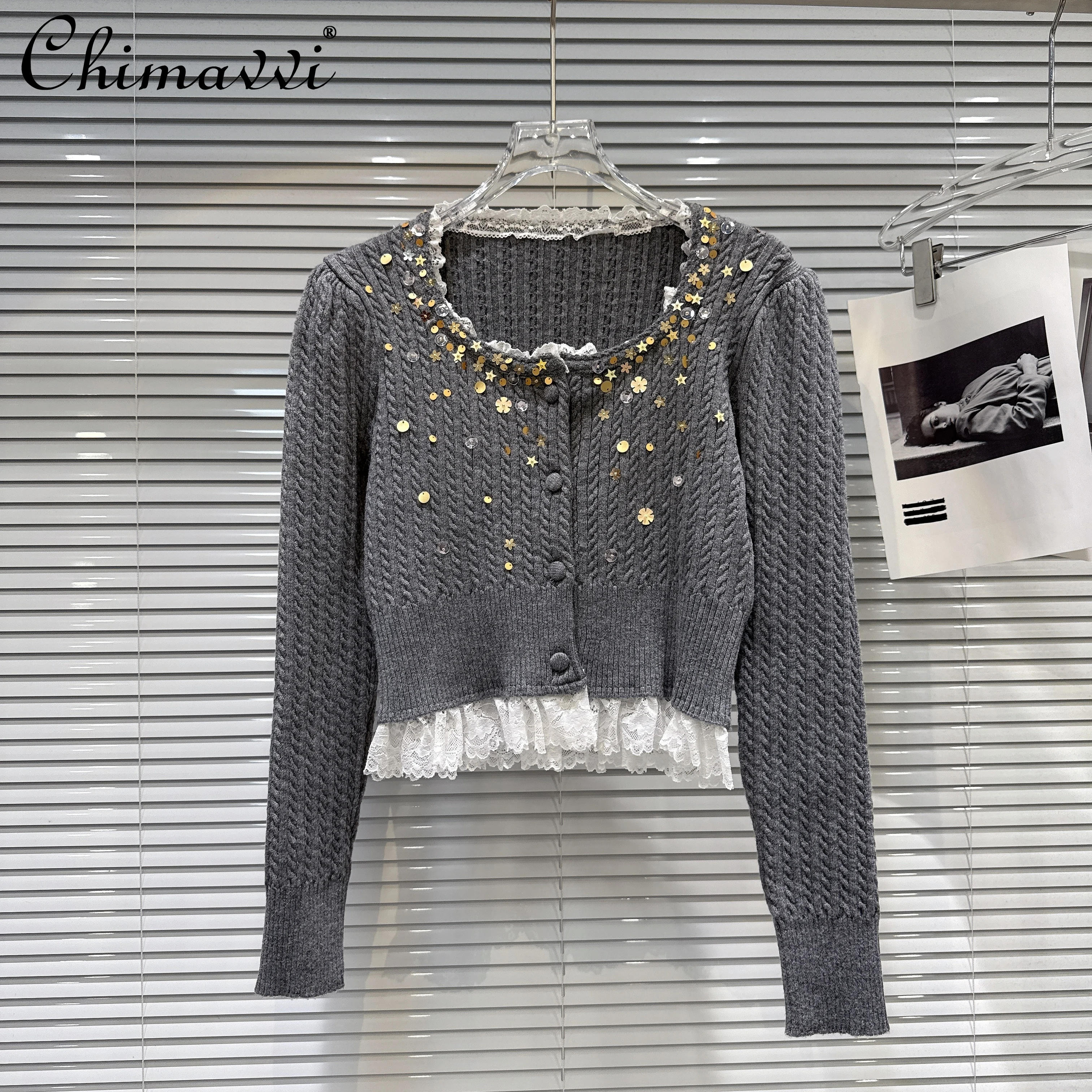 

French Elegant Fashion Socialite Round Neck Long Sleeve Lace Patchwork Gold Sequin Short Knitted Sweater Cardigans Women Autumn