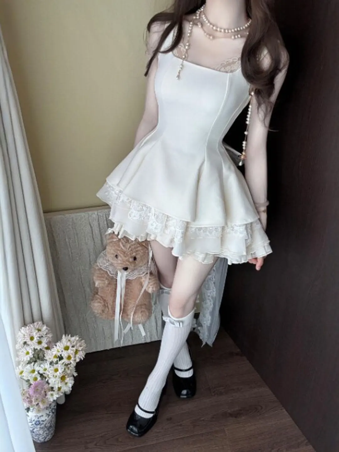 Nuevo Vestido de Verano con Tirantes, Estilo Princesa, Cintura Ajustada, Falda Corta con Vuelo, Estilo Francés, con Encaje en la Cintura