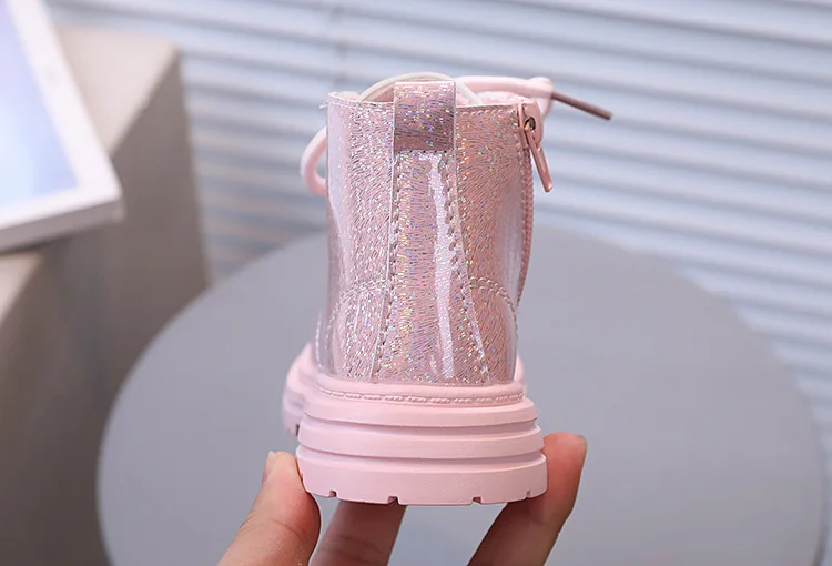2026 Neue Winter-Kurzstiefel für Mädchen, Kinderstiefel im britischen Stil, weiche Sohle, leichte Stiefel, knöchelhoch, Unisex-Jungenstiefel, Größe 21-30 – Detail 20