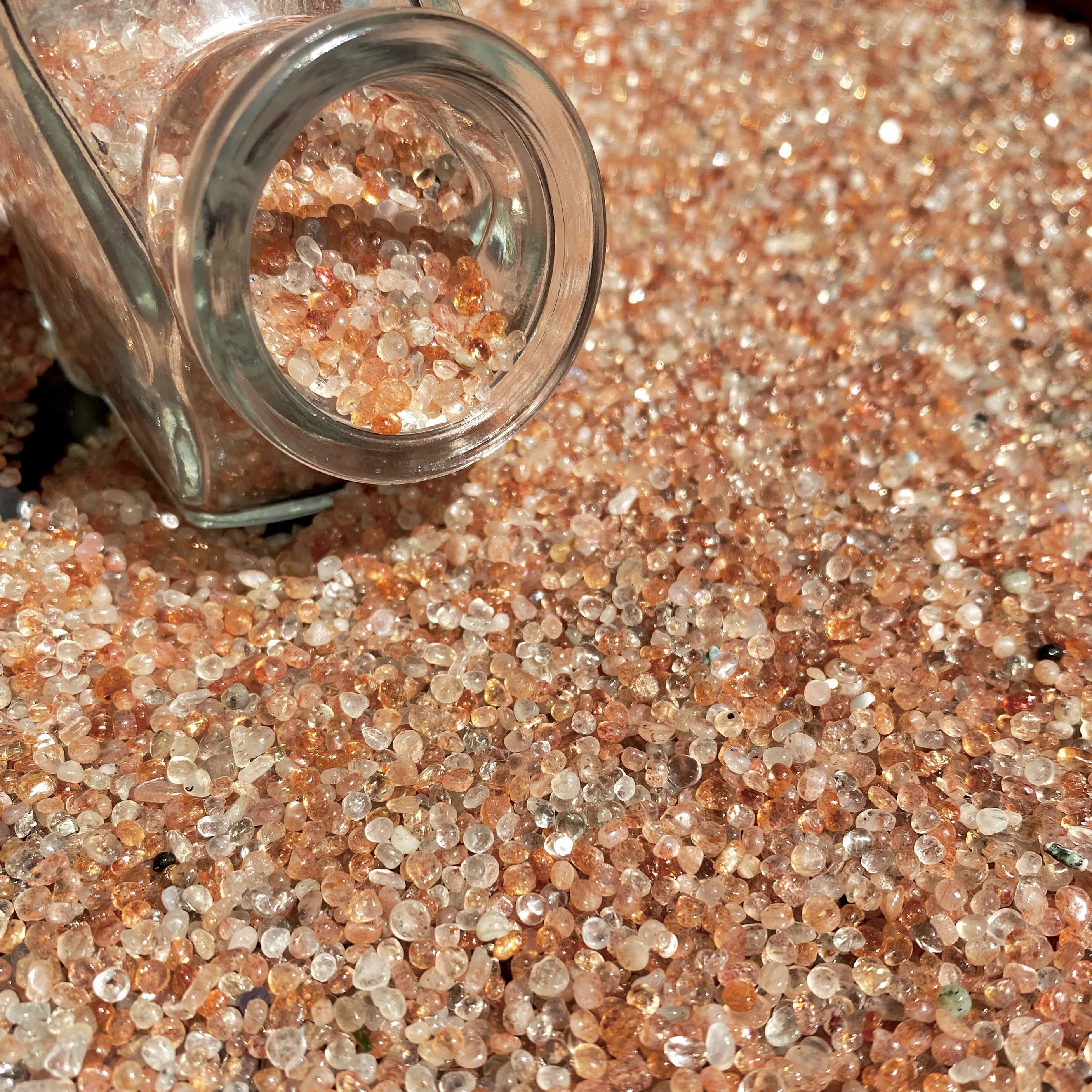 50/100/200g/bag Natural Sunstone Chips,Crystal Chips，Garden, Fish Tank Stone,Perfect Home Office Desktop Decoration,Great Gift
