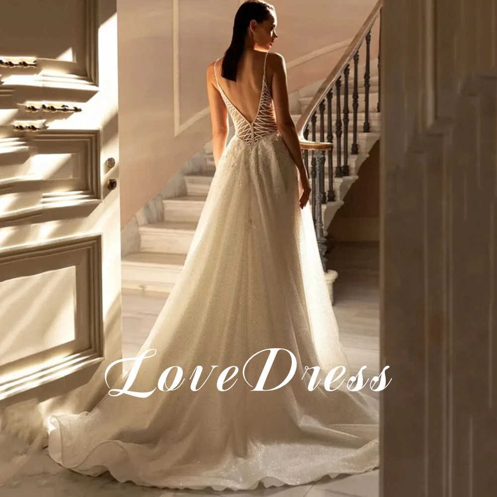 Sexy Deep V-Neck Wedding Dress Spaghetti Straps A-Line Lace Appliques Boho Sleeveless Bride Gown Court Train Vestido de noiva