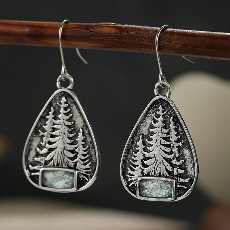 Women's Antique Relief Pine Forest Pendant Earrings Natural Countryside Style Silver Plated Earring Casual Vacation Accessory