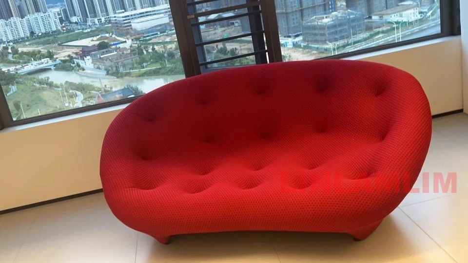 MANBAS Luxuriöses italienisches Muschelsofa – einzigartiges modernes Design, gepolsterte Stoffcouch für Wohnzimmer oder Lounge, ergonomische Sitzgelegenheiten