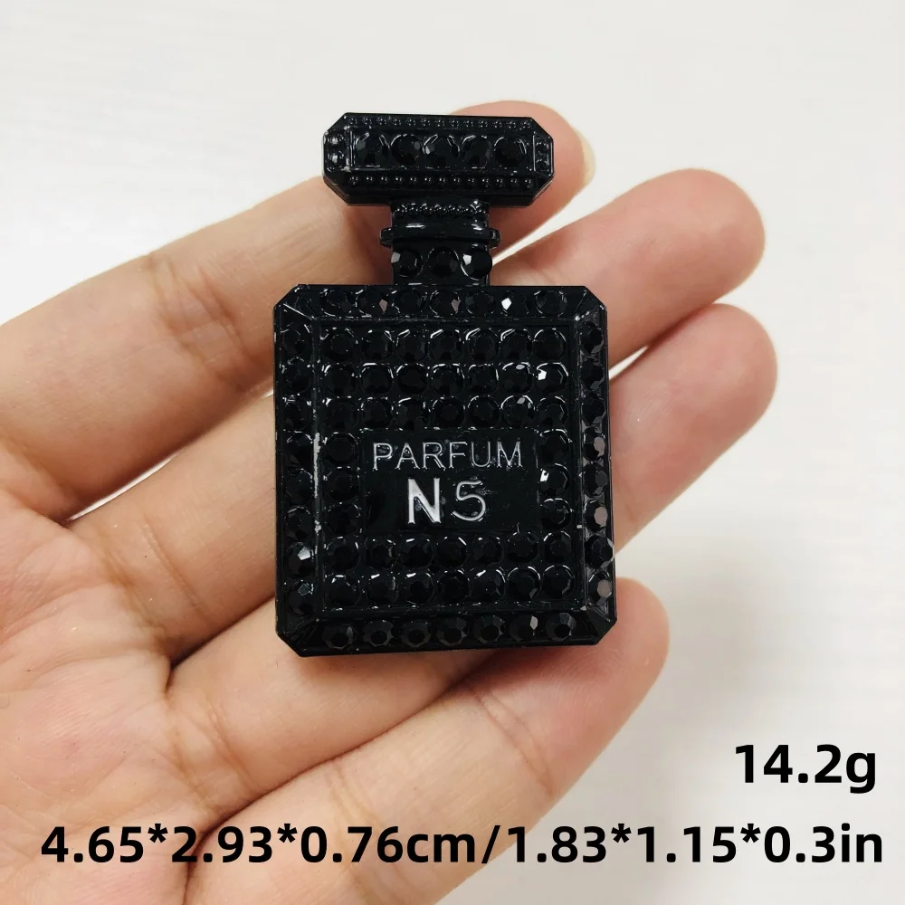 Botella de Perfume negra oscura de lujo, signo de dólar de mariposa, cadena roja rosa, dijes para bolso, suministros Diy, decoraciones para funda de teléfono basura, 2 uds.