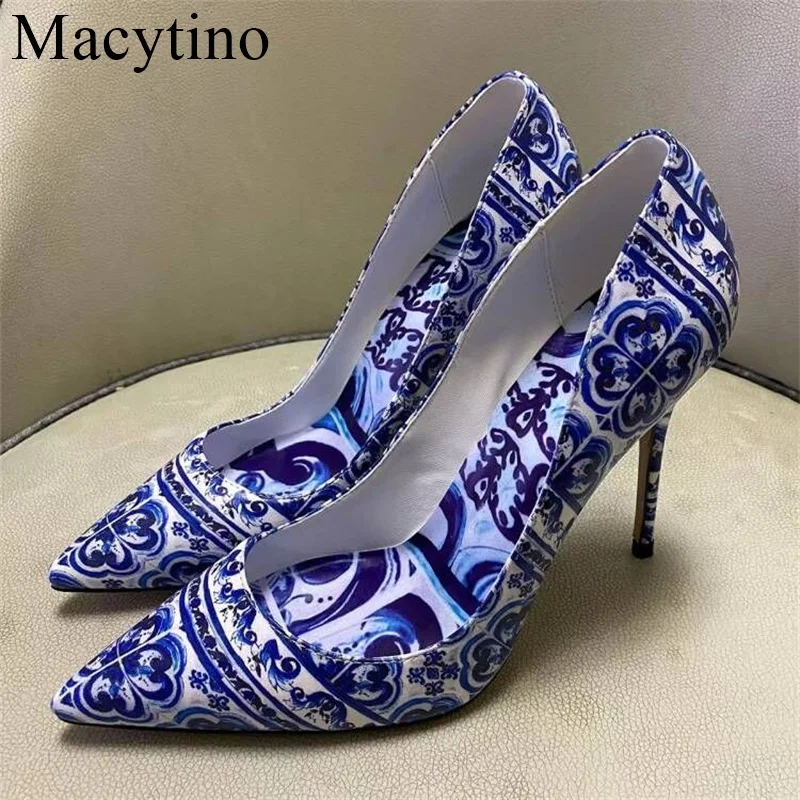 2024 New Arrival Blue and White Porcelain Fabric Pumps Thin Stilettos Pointed Toe Wedding High Heels Women Shoes