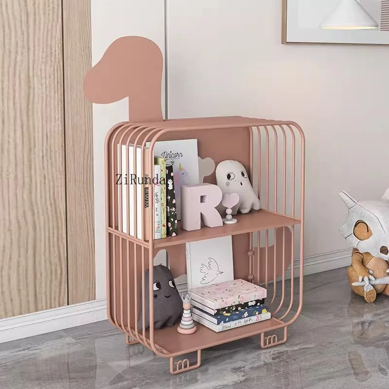 رف كتب تخزين حديدي للأطفال، خزانة كتب صغيرة متعددة الطبقات لغرفة النوم وغرفة المعيشة، ورف خزانة كتب على الأرض بجانب السرير