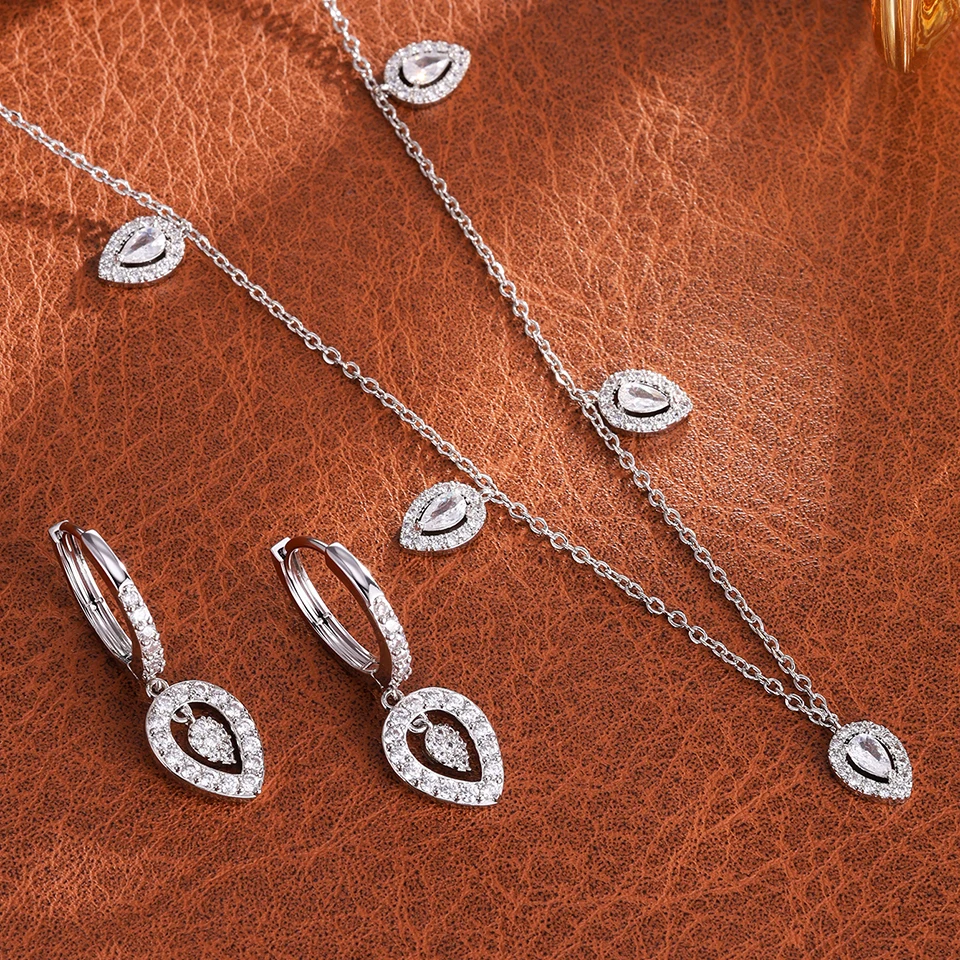 ZAKOL Silberfarbenes, glänzendes Zirkonia-Blatt-CZ-Anhänger-Halsketten-Ohrring-Set für Damen, exquisites Luxus-Schmuckset, Geschenk – Detail 4