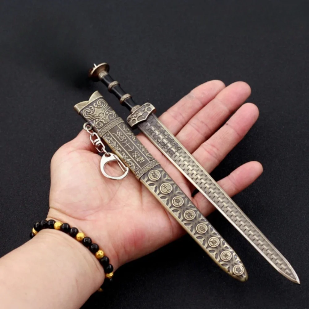 Ancient Weapon Sword Model, Yue Wang Goujian Sword Ornaments, Sword Model with Sheath Keychain, Metal Handicrafts for Collectors