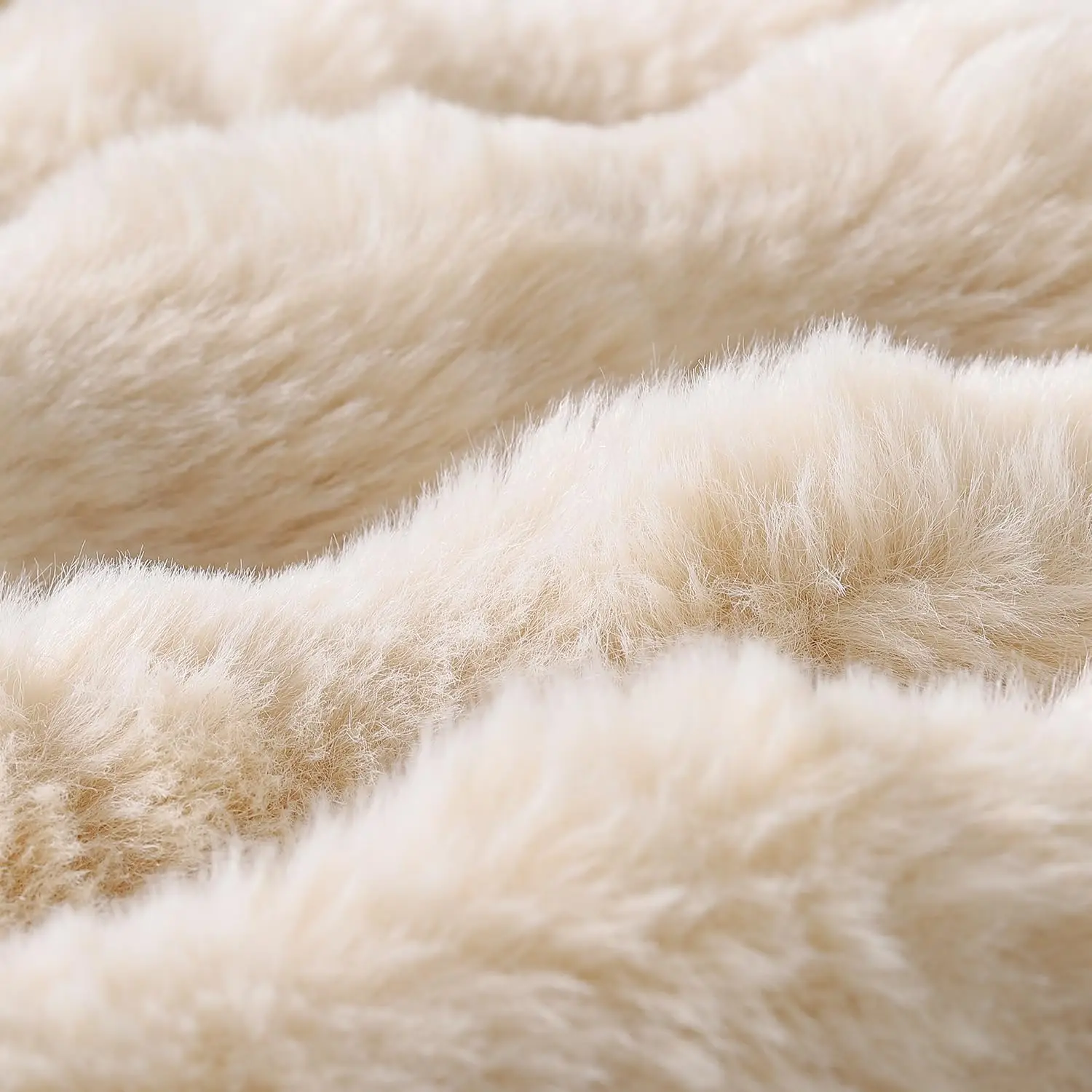 2er-Pack dekorative Plüschkissenbezüge, moderner minimalistischer Stil, geeignet für Sofas, Schlafzimmer und Autoinnenräume – Detail 7