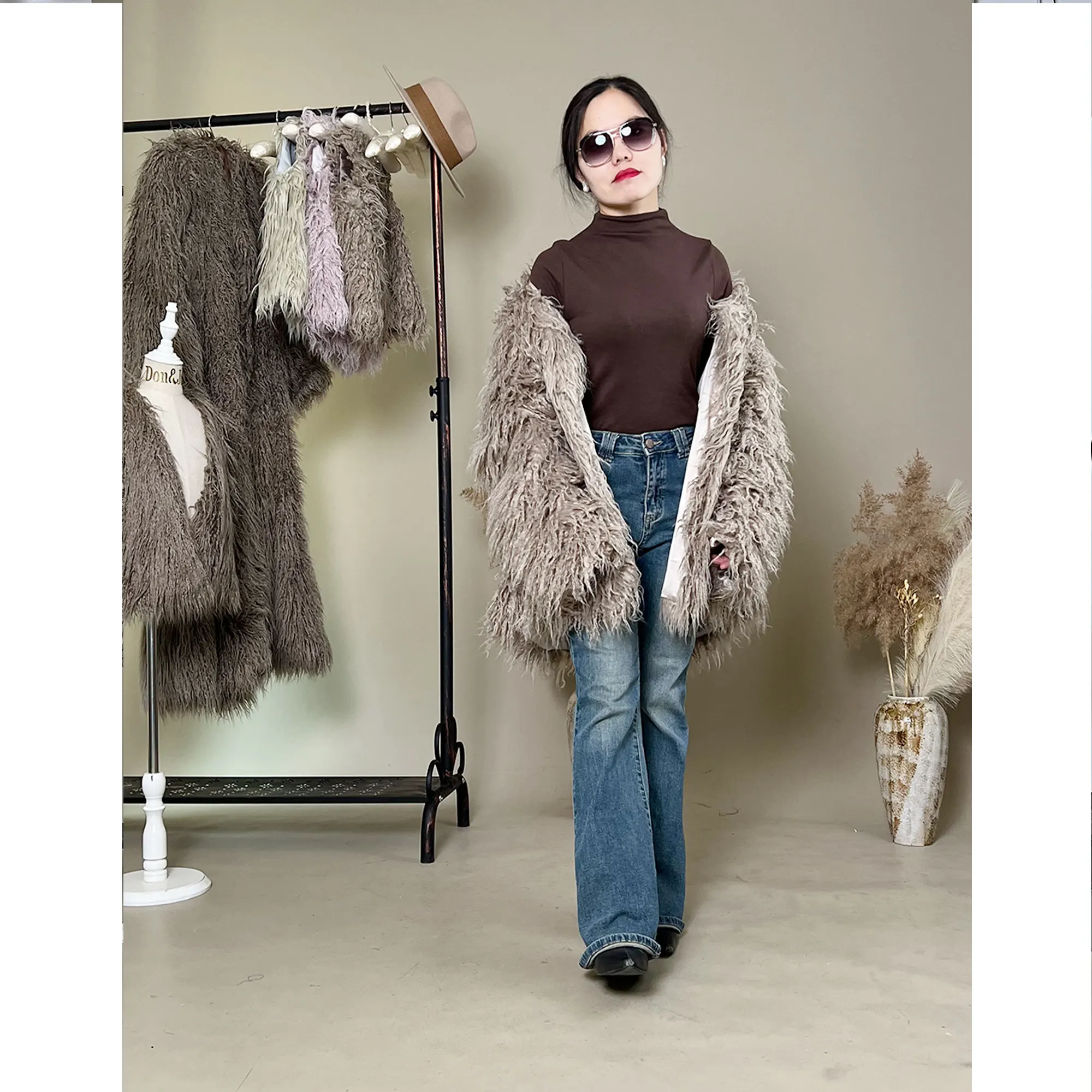 ملابس نسائية معاطف قصيرة من الفرو الصناعي ملابس خارجية غير رسمية يومية للتدفئة أنماط جديدة لملابس التصوير الفوتوغرافي في الخريف والشتاء #3