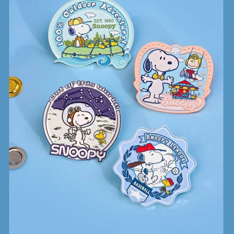 

Snoopy cute cartoon metal brooch new kawaii creative fashion exquisite badge accessories gift can be DIY refrigerator magnet