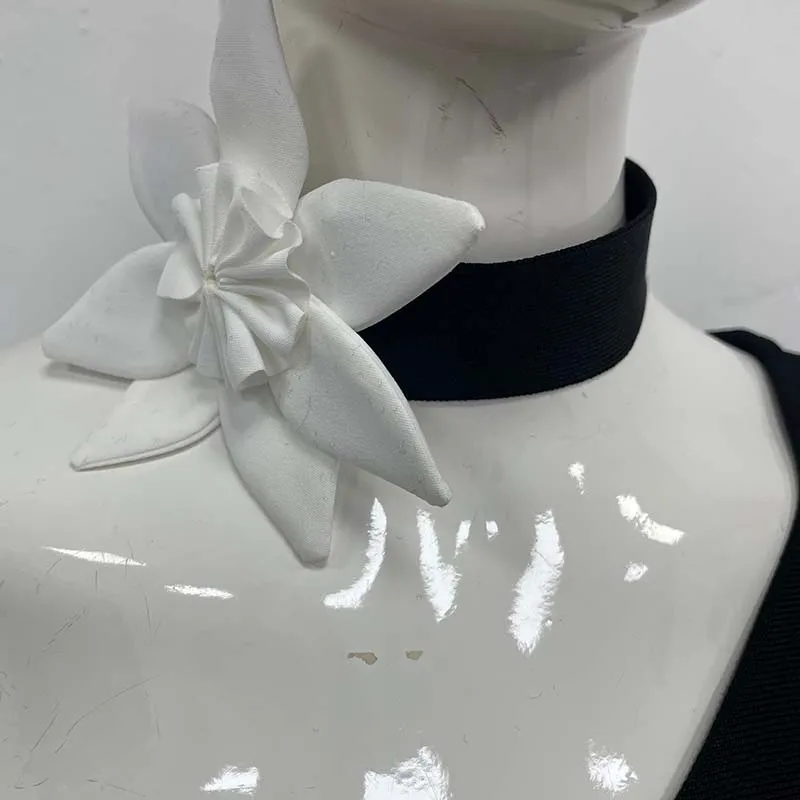 Luxe diagonale kraag lange mouw bloemen patchwork bandage mini-jurk dames zwart een schouder bloemen bodycon jurken avond