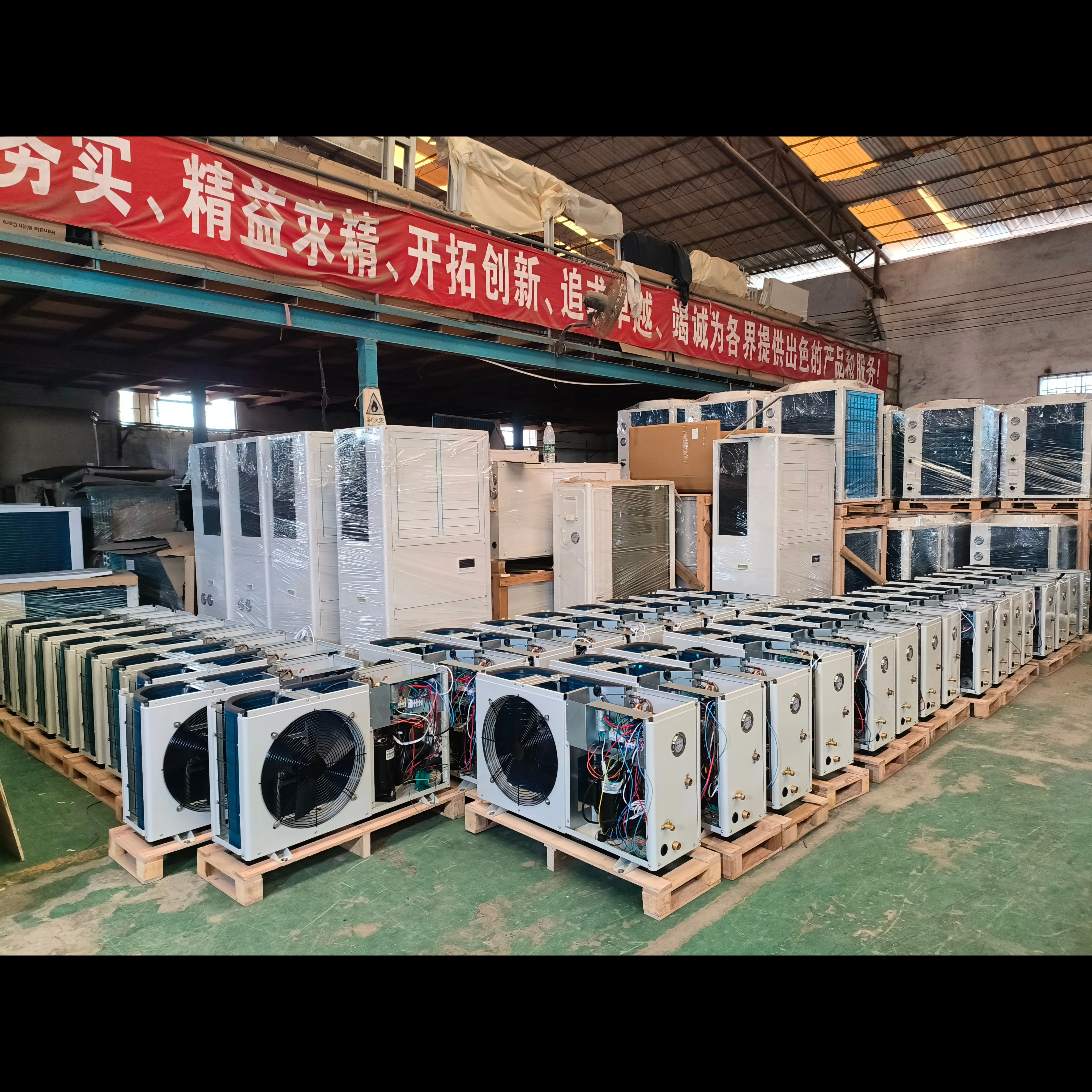 4.0kW التجارية حمام سباحة محلي سبا OEM ODM العلامة التجارية الأعلى WIFI التحكم R32 R410a الهواء إلى الماء مضخة الحرارة سخان المياه