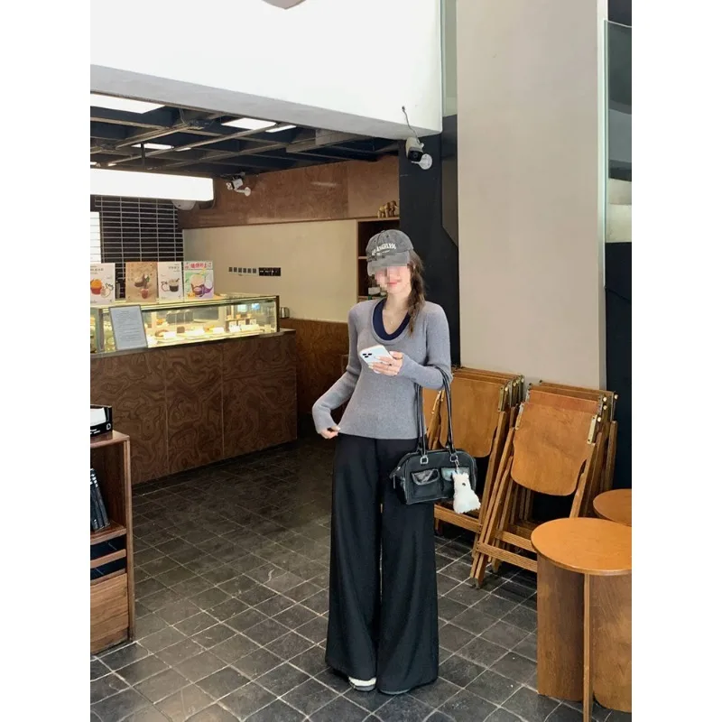 بلوفرات نسائية لخريف وشتاء 2025 برقبة على شكل حرف v بألوان متباينة سترة ضيقة بأكمام طويلة سترة نسائية للتنقل سترة نسائية غير رسمية