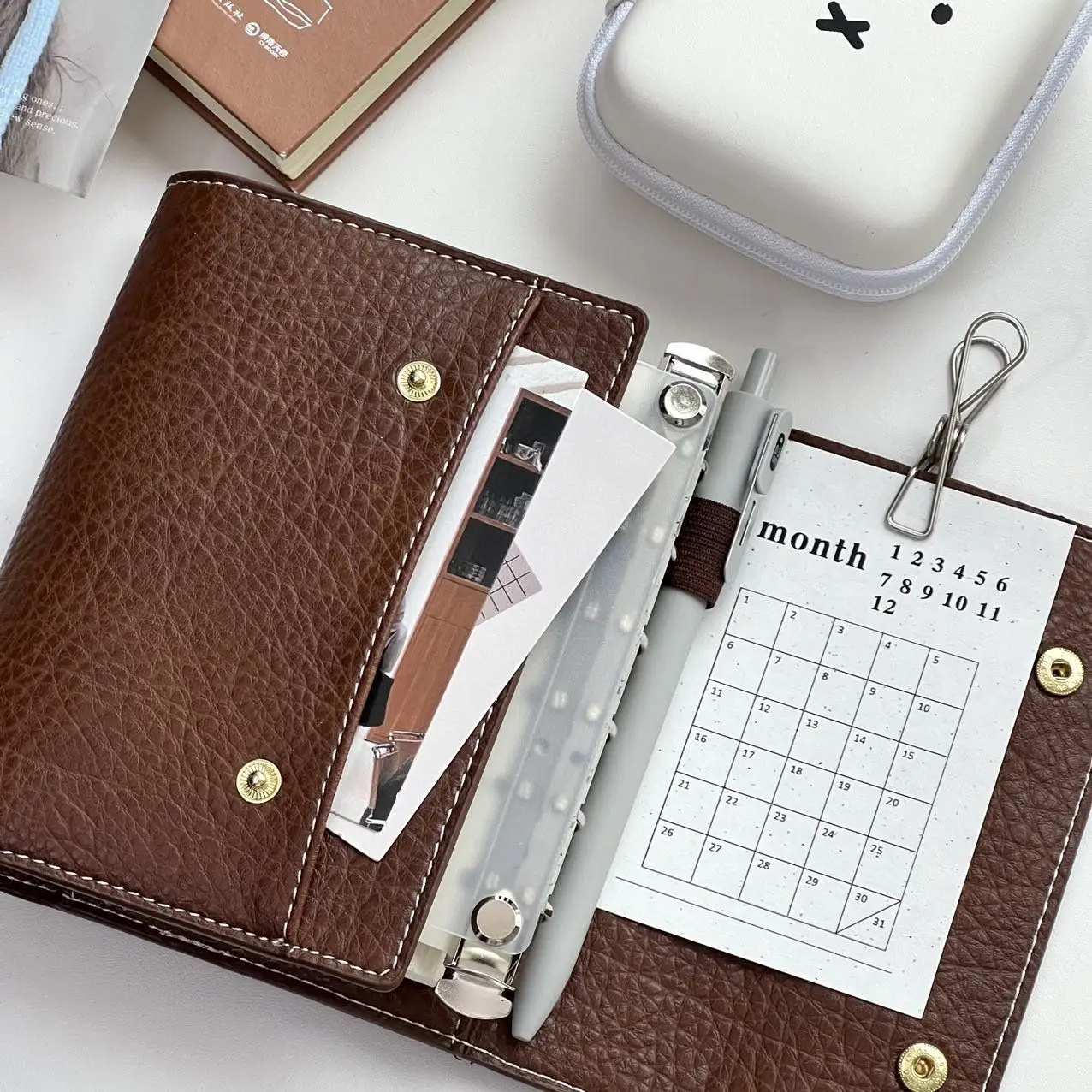 A7 Three Fold One Size Retro Soft Leather Brwon Binder With Inner Page PU Clip-on Notebook Faux Leather Loose Leaf Notebook
