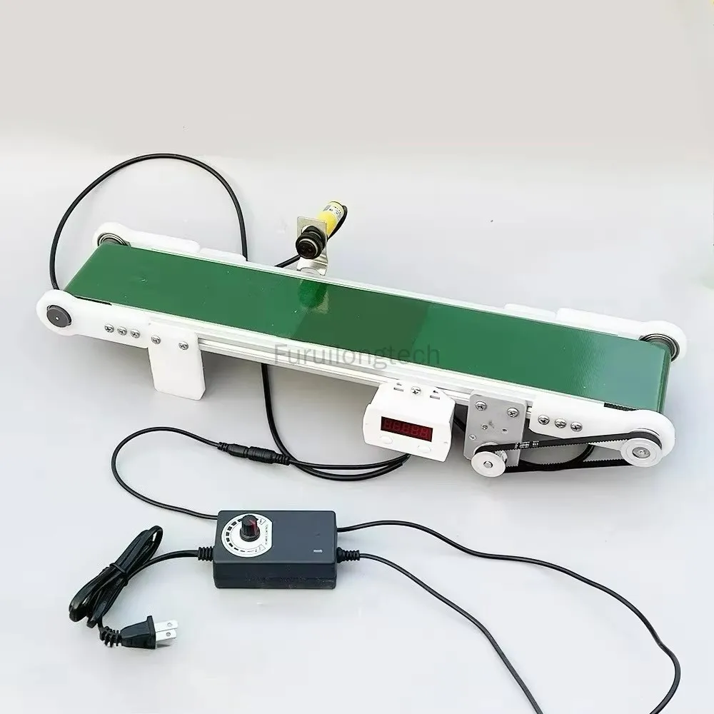 Piccolo trasportatore a nastro trasportatore da tavolo con contatore fotoelettrico Modello di linea di assemblaggio in plastica PP Velocità regolabile