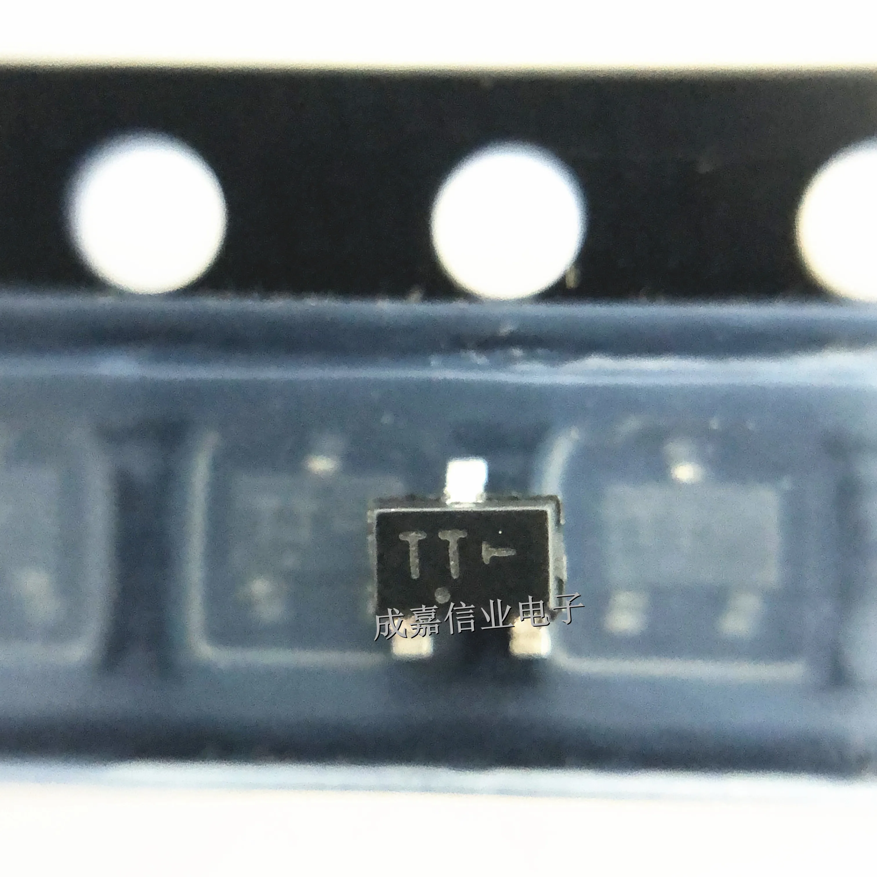 

10pcs/Lot NTS4101PT1G SOT-323-3 MARKING;TT Trans MOSFET P-Channel 20V 1.37A 3-Pin Operating Temperature:- 55 C-+ 150 C