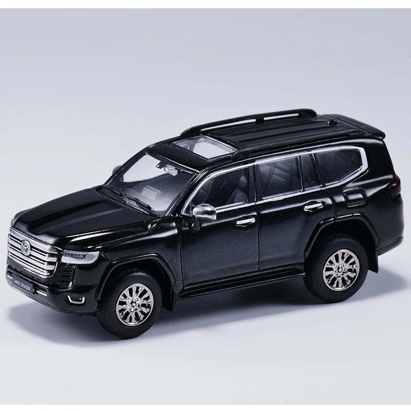 1:64 GCD Toyota Land Cruiser, Land Cruiser LC300 Street Car Simulation Alloy Car Model Collection Ornament