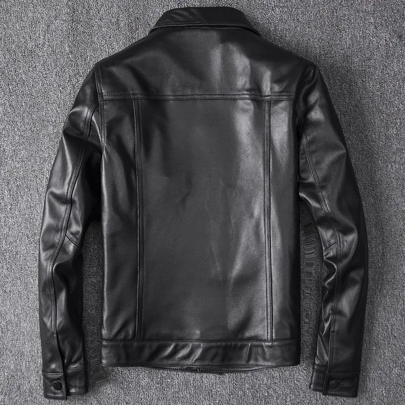 A simple and elegant men's leather with lapel short coat