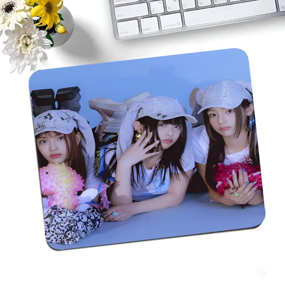 N-NewJeans B-Bunny K-Kpop Mouse Pad Ultrafine Surface Gaming Accessories Keyboard Pads Gamer Mouse Mat Rubber Desk Mat