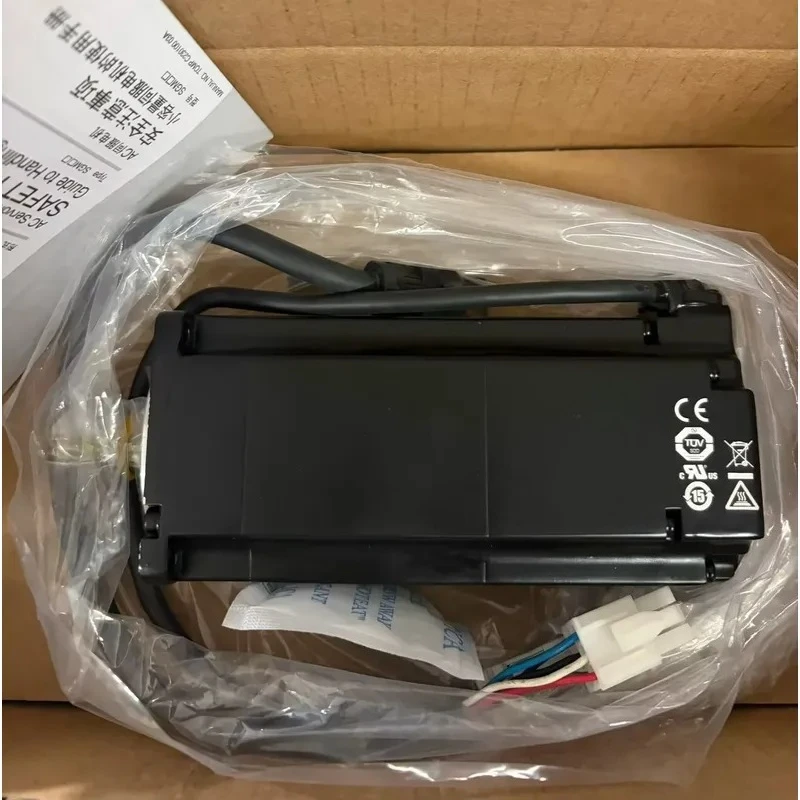 SGMXJ-04AUA6EC2 Brand New Servo Motor Fast shippingSGMXJ 04AUA6EC2
