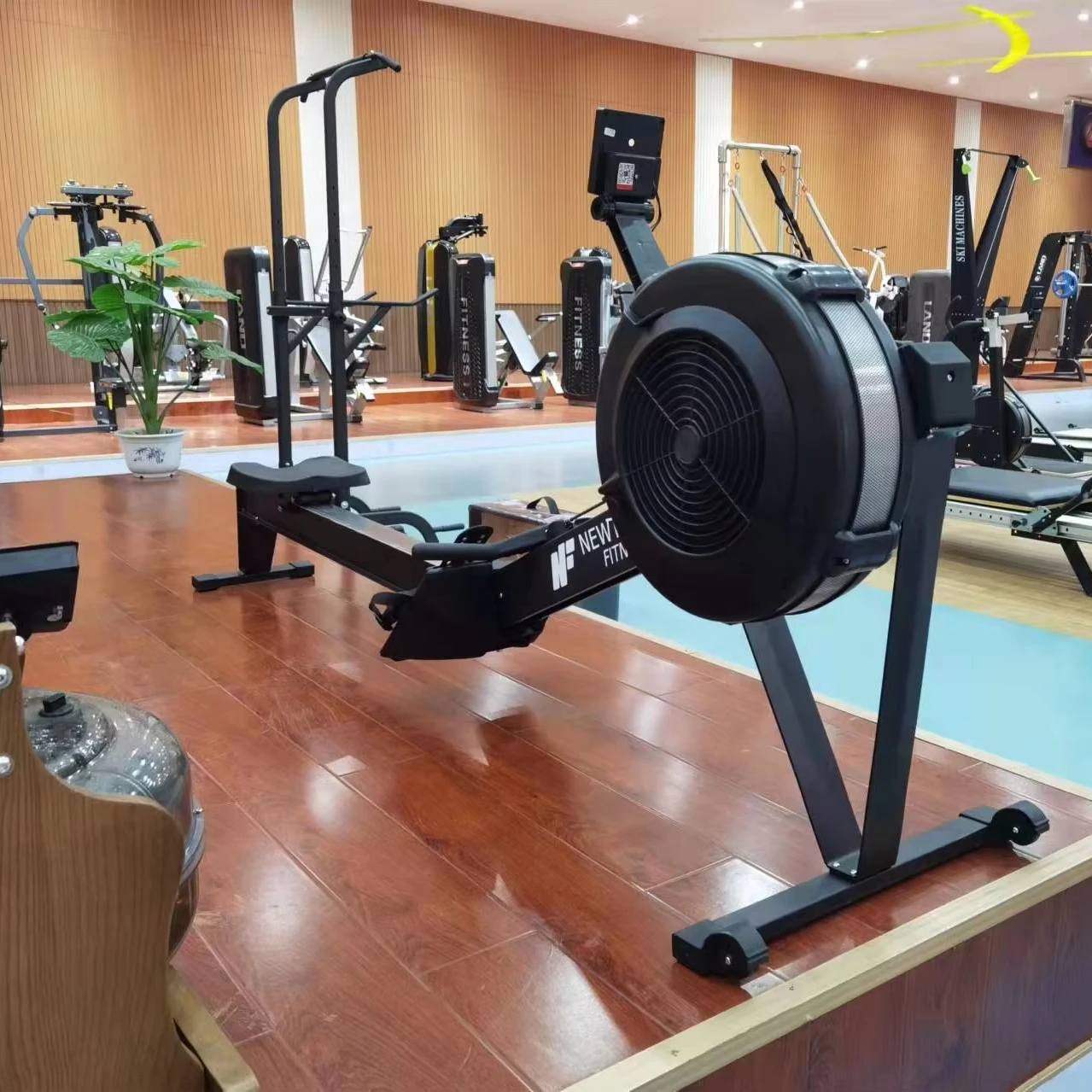 Sport Commercial Us… - image