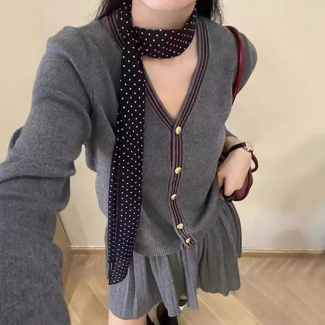 2026 New Early Autumn Style One Piece Knitted Cardigan Half Skirt Two Piece Set For Women