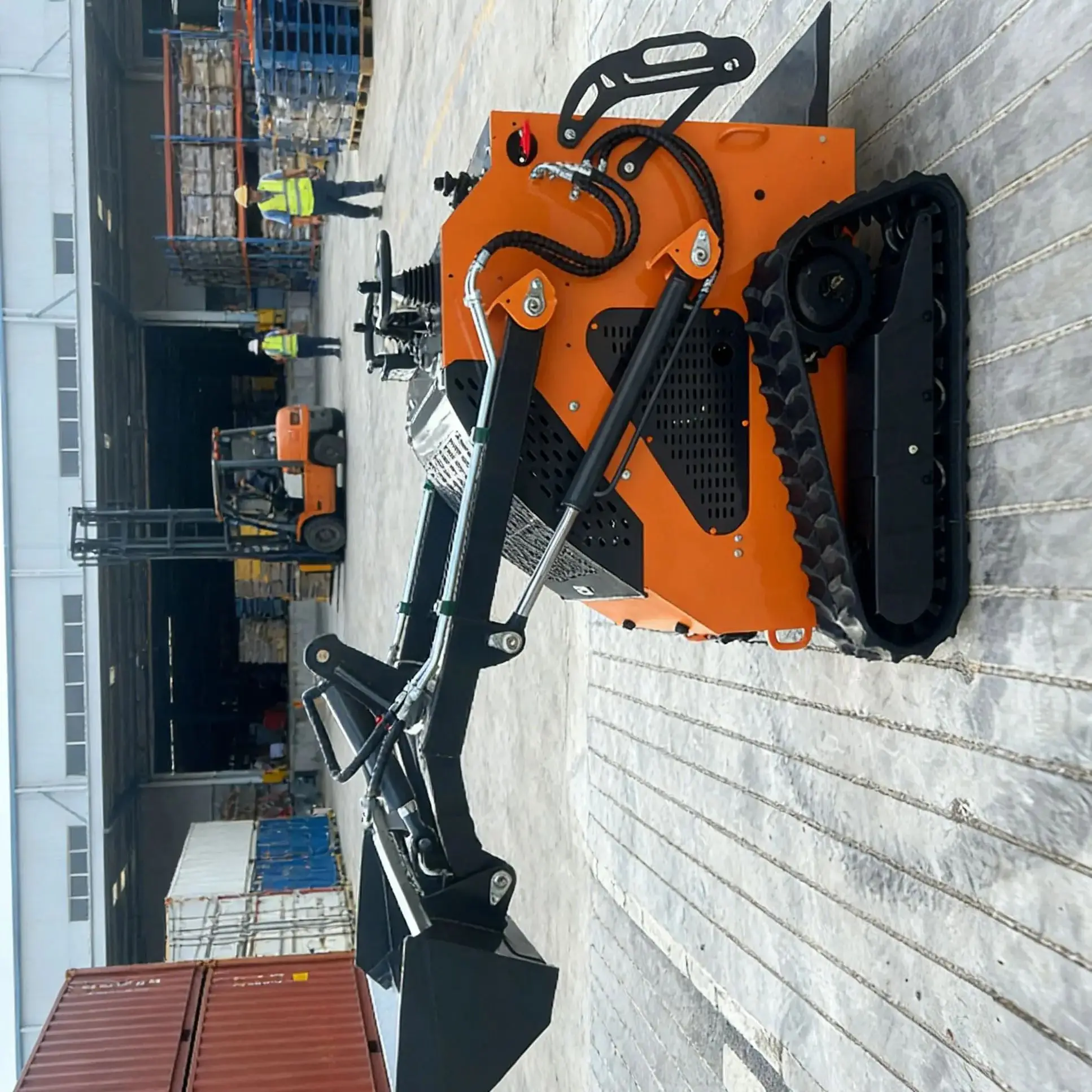 맞춤형 경량 및 조작이 간편한 스키드 스티어 로더: 초보자도 빠르게 숙달 가능, 제로 조작 경계선 없음