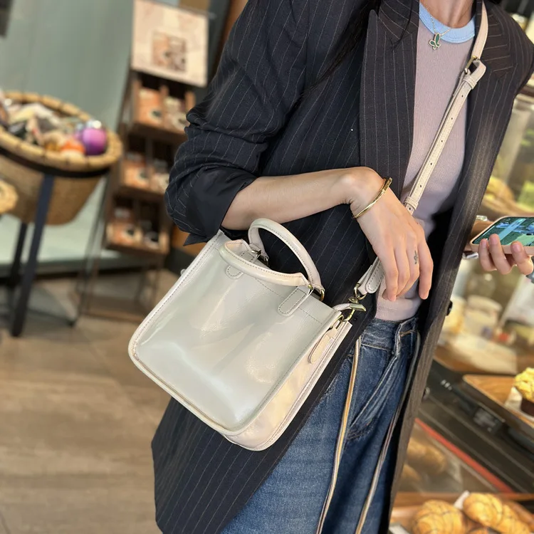 2025 Single Shoulder Crossbody Handbag Women Leather Women Commuter Tote Designer Luxury Bag