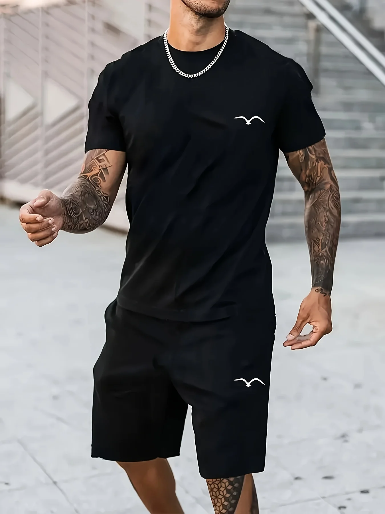 

2026 New Solid Color Men's T-Shirt and Shorts Two-Piece Set Loose-Fit Athletic T-Shirt with Drawstring Shorts Men's Clothing Set