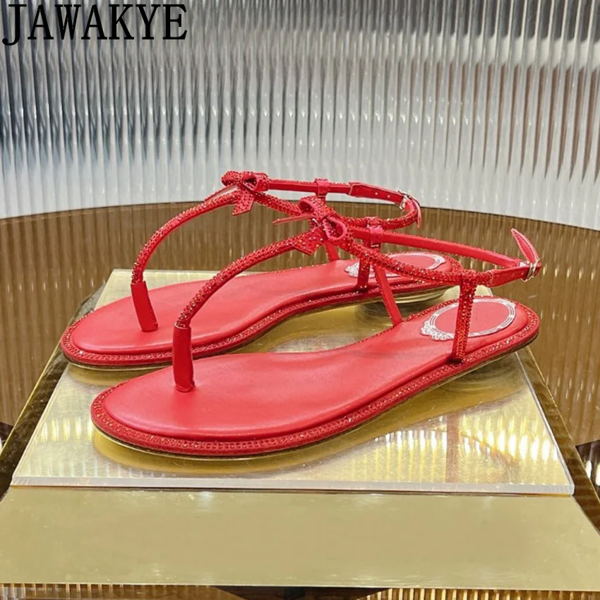 

Шлепанцы на плоской подошве с узким ремешком и Т-образным ремешком, женские повседневные пляжные сандалии со стразами, летняя модная обувь для вечеринок в этническом стиле с кристаллами