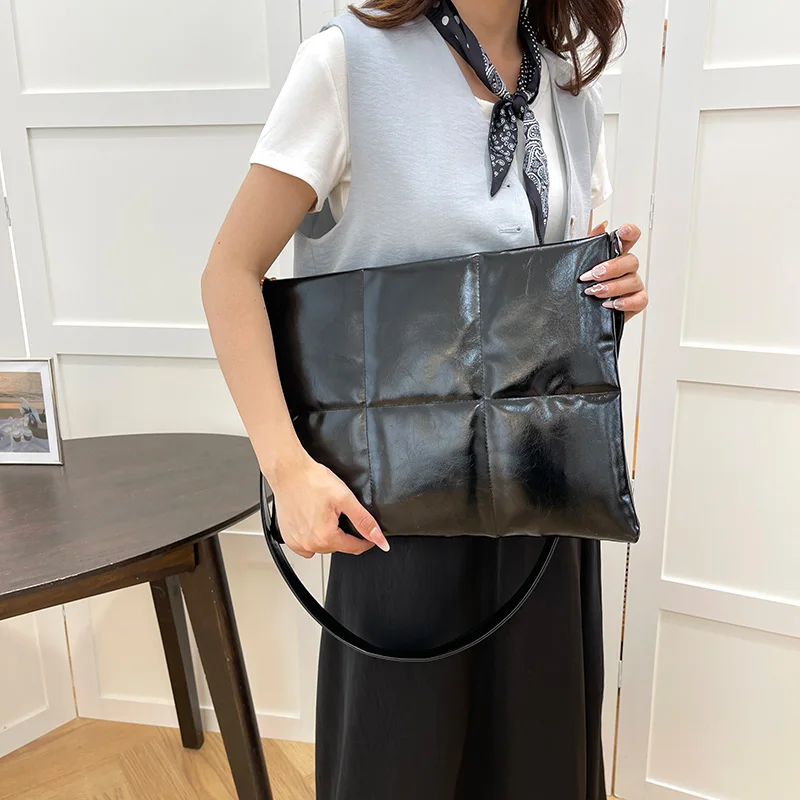 16,5-Zoll-Laptoptasche mit großem Fassungsvermögen, stilvolle, weiche, langlebige Tablet-Hülle, Schutzhülle, kann als einzelne Schulter- oder Umhängetasche getragen werden